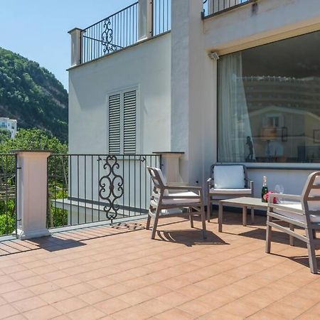 Casa Gege', For Up To 5 Guests, Shared Pool, Sorrento Center Διαμέρισμα Εξωτερικό φωτογραφία