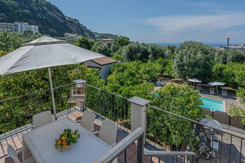 Casa Gege', For Up To 5 Guests, Shared Pool, Sorrento Center Διαμέρισμα Εξωτερικό φωτογραφία